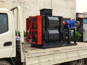 4PGT400x400不鏽鋼四輥草莓黄色网站下载發往山東