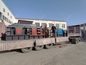 1500x800直連式液壓對輥草莓黄色网站下载發往新疆